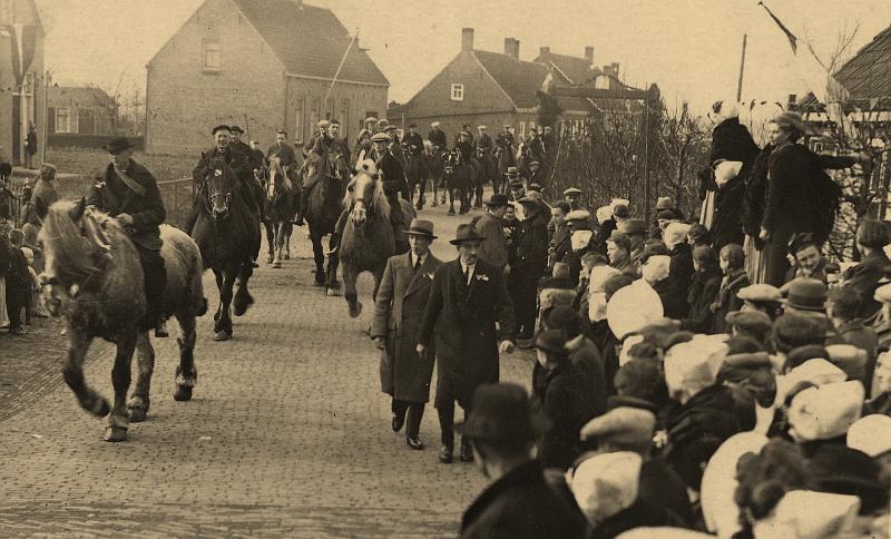 Personalia-Ritthem-1487.jpg - Inhuldiging Burgemeester Allaart ter Haar Danielse